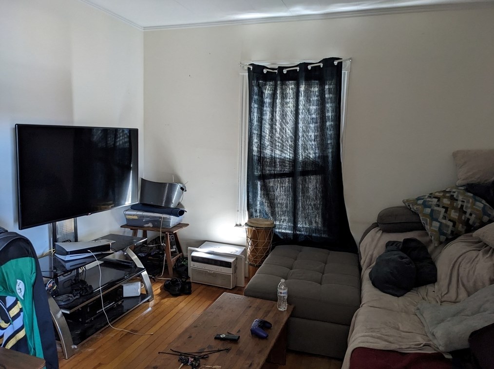 95 Blossom St, Haverhill MA  01835-7244 exterior