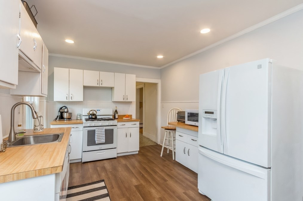 16 Carter St, Hudson MA 01749-1507 exterior