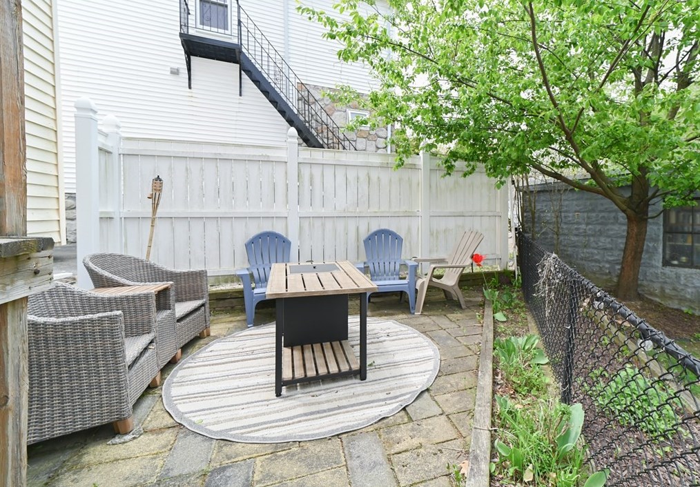 16 Kondazian St, Watertown MA 02472-2831 exterior