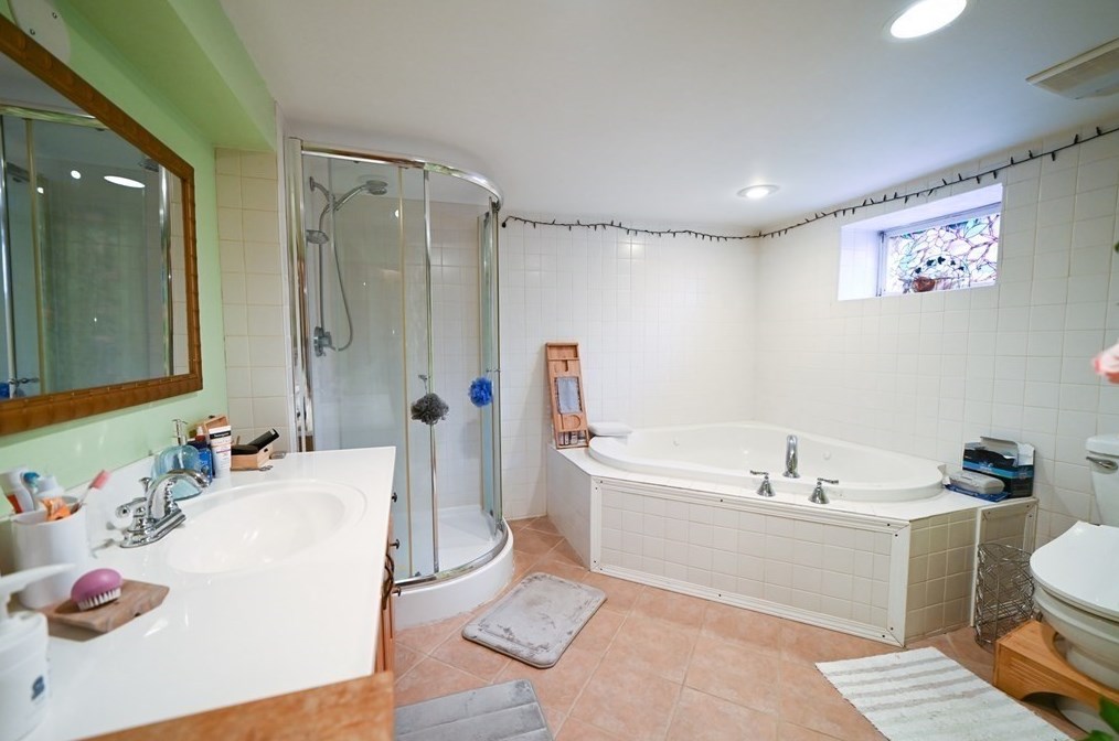 16 Kondazian St, Watertown MA 02472-2830 exterior