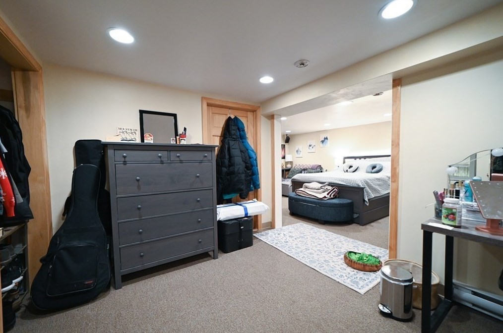 16 Kondazian St, Watertown MA 02472-2830 exterior