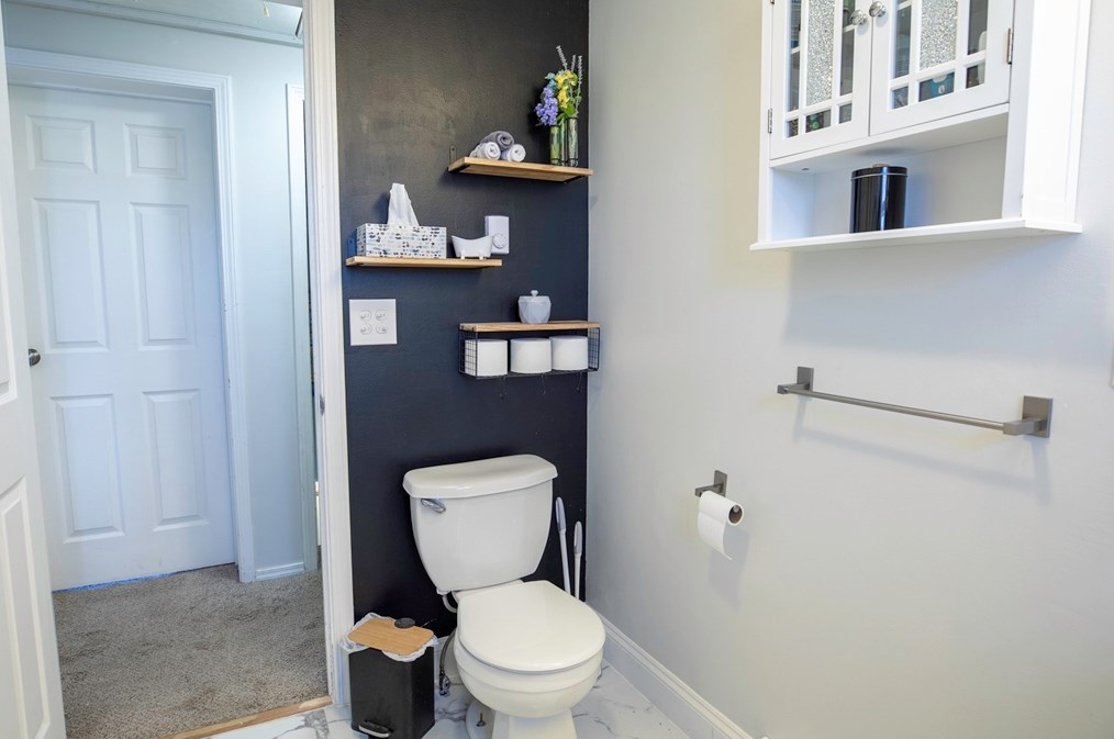 12 Lebanon St, Worcester MA  01603-1304 exterior