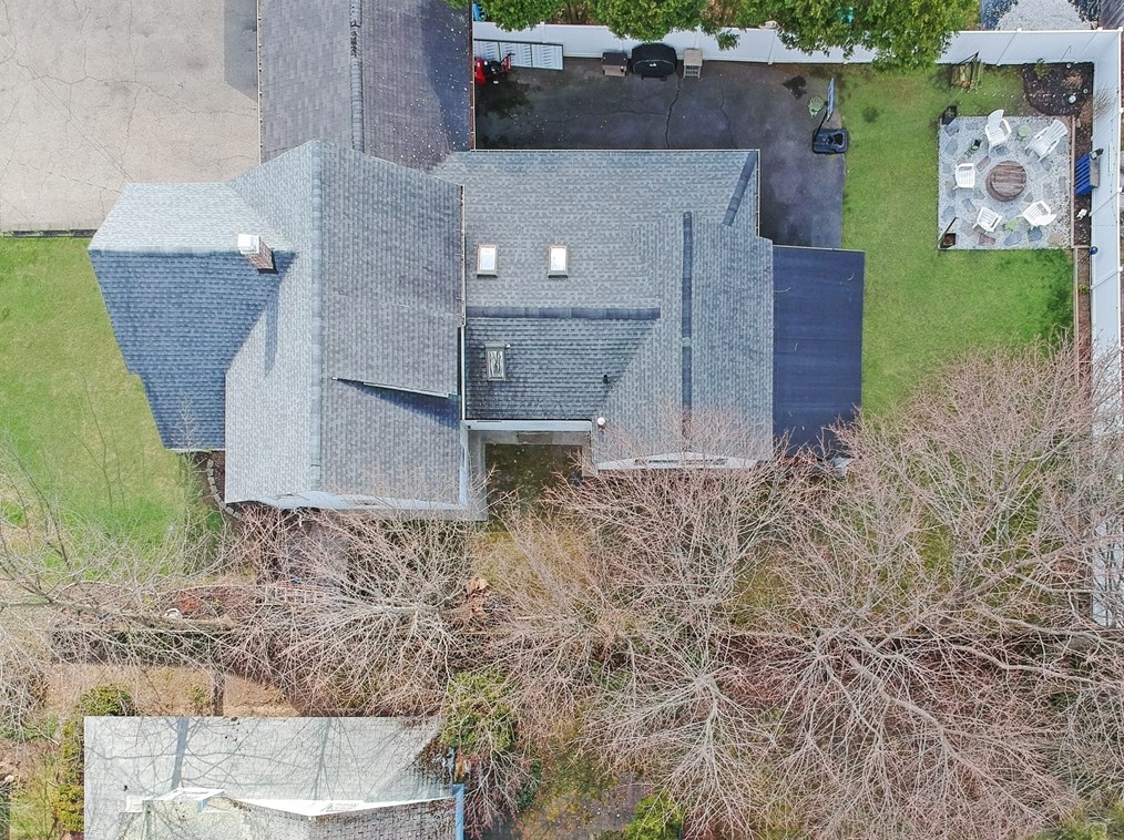 69 Oxford Ave, Haverhill MA 01835-8342 exterior