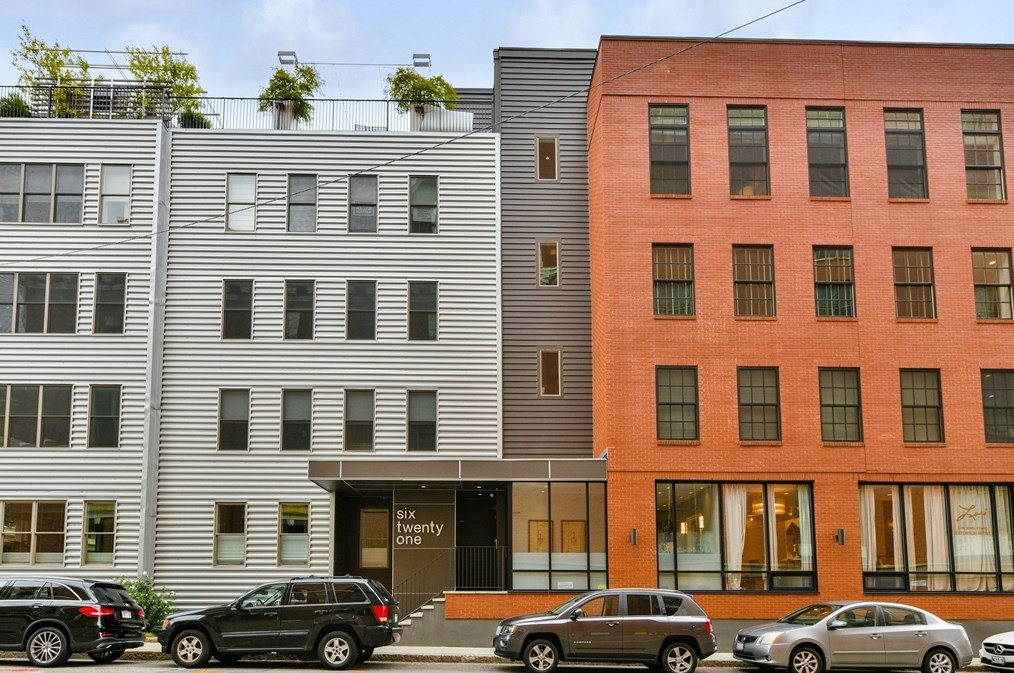 621 1st St, Boston MA  02127-1716 exterior