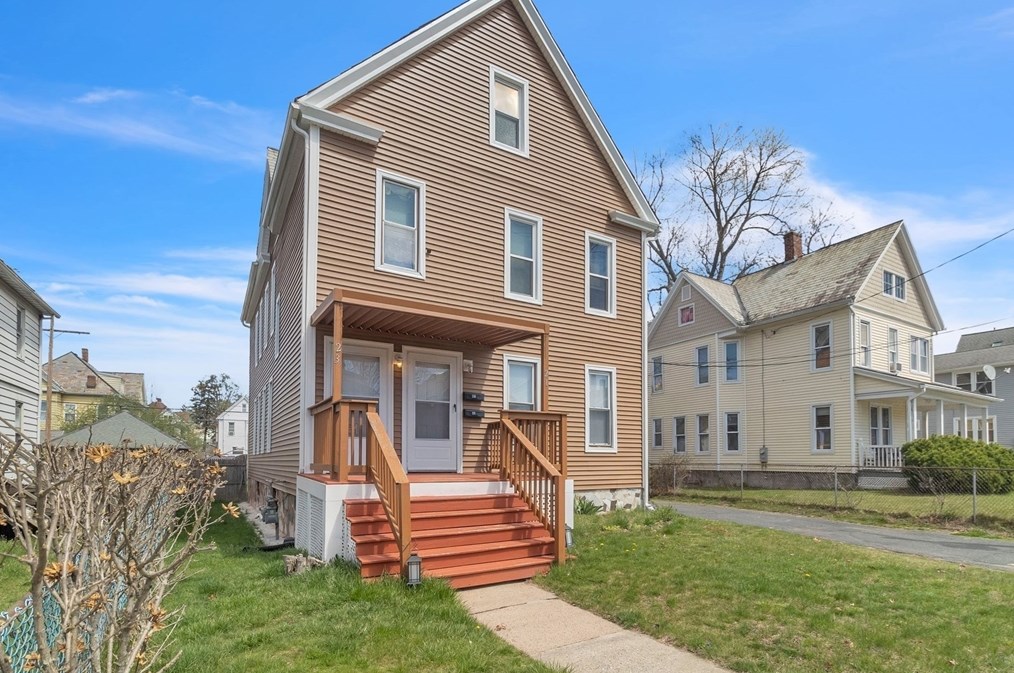 21-23 View St, Holyoke, MA 01040