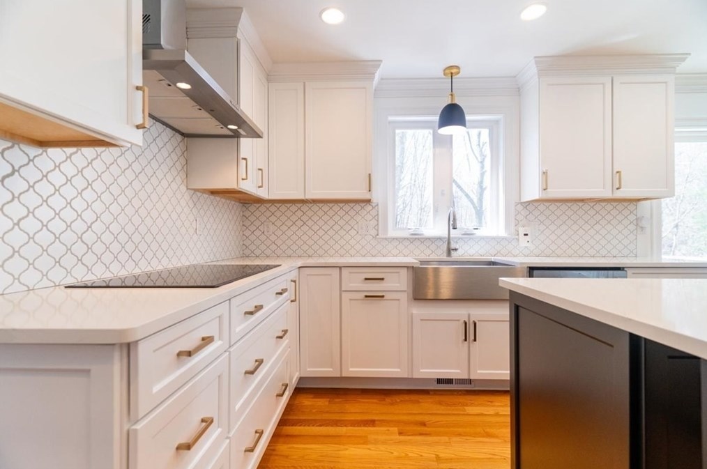 2389 West St, Wrentham MA  02093-1860 exterior