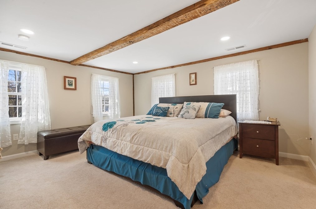 311 Pelham St, Methuen MA  01844-1476 exterior