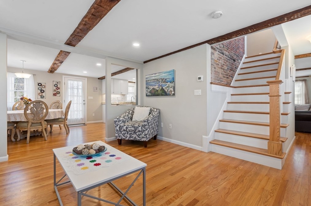 311 Pelham St, Methuen MA  01844-1476 exterior