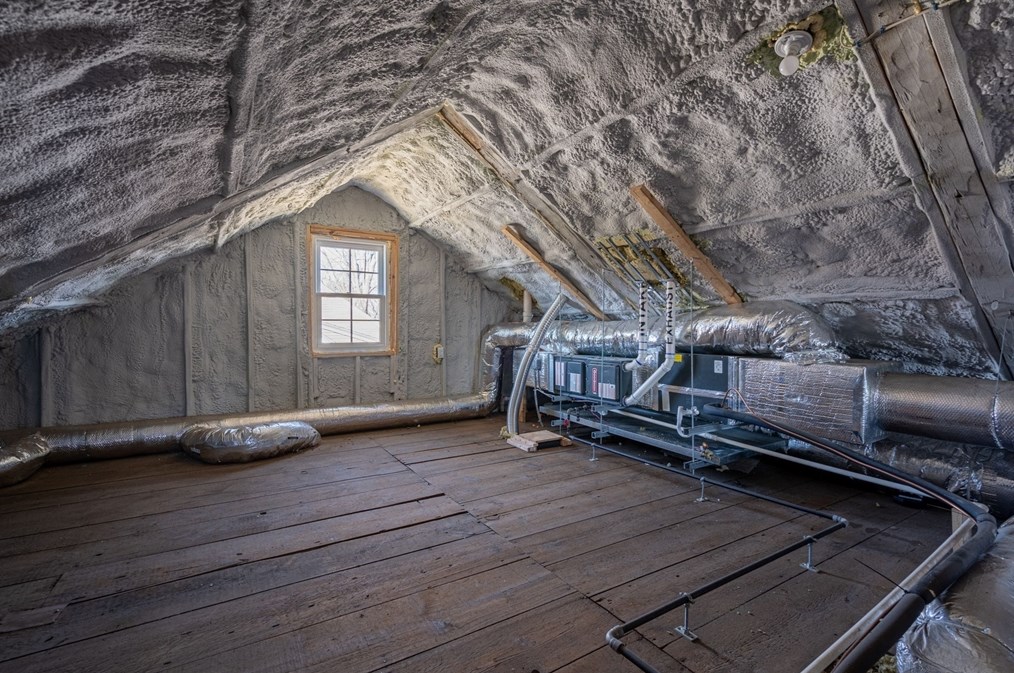 311 Pelham St, Methuen MA  01844-1476 exterior