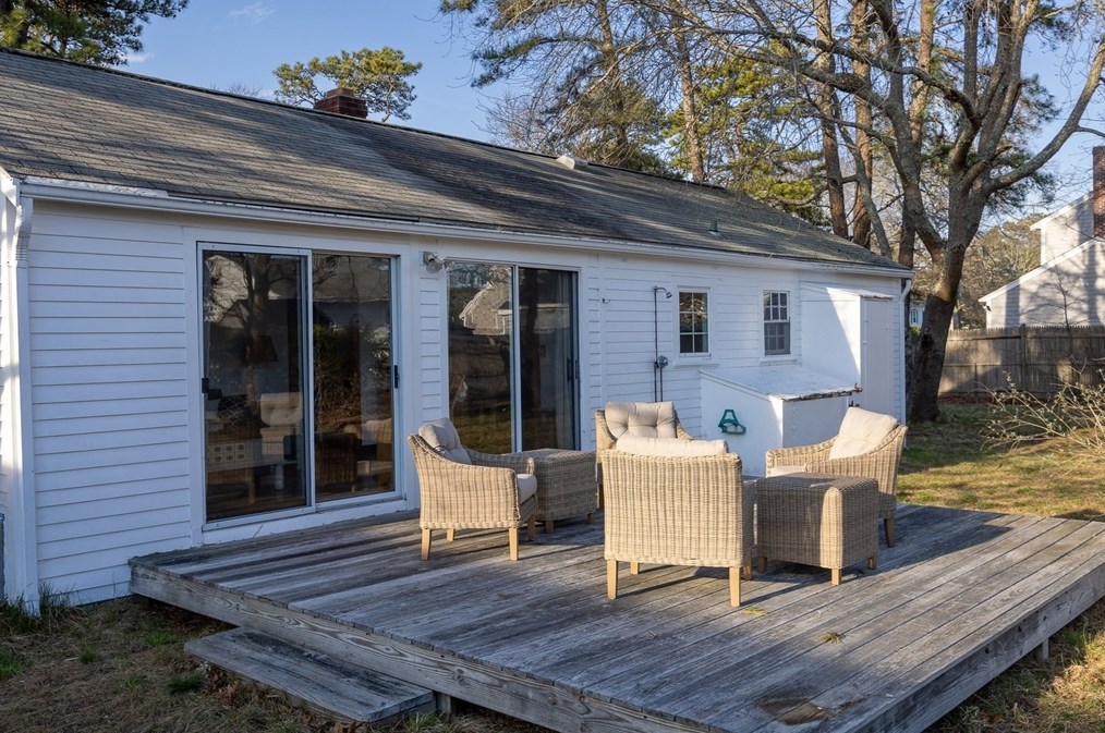43 Evergreen St, Yarmouth, MA 02664 exterior