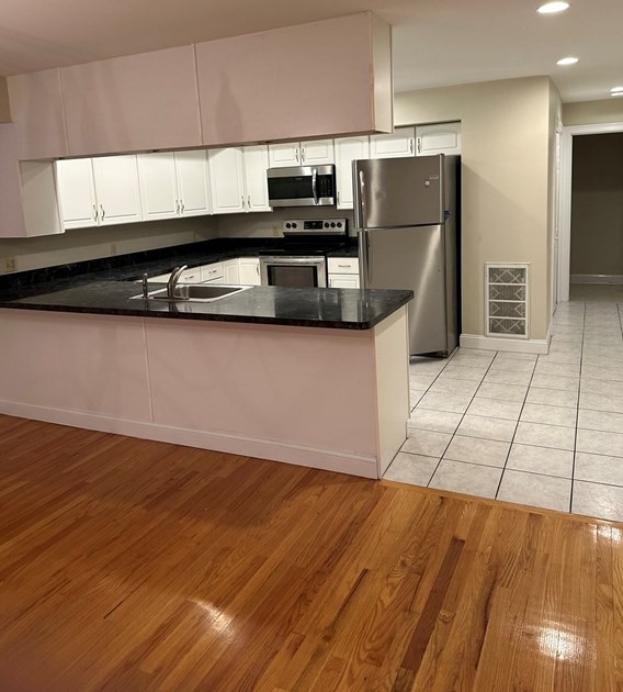 109 Pond St #1, Braintree, MA 02184