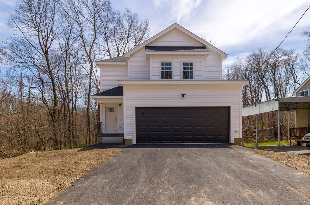 20 Pine Hill Rd, Worcester, MA 01604 exterior