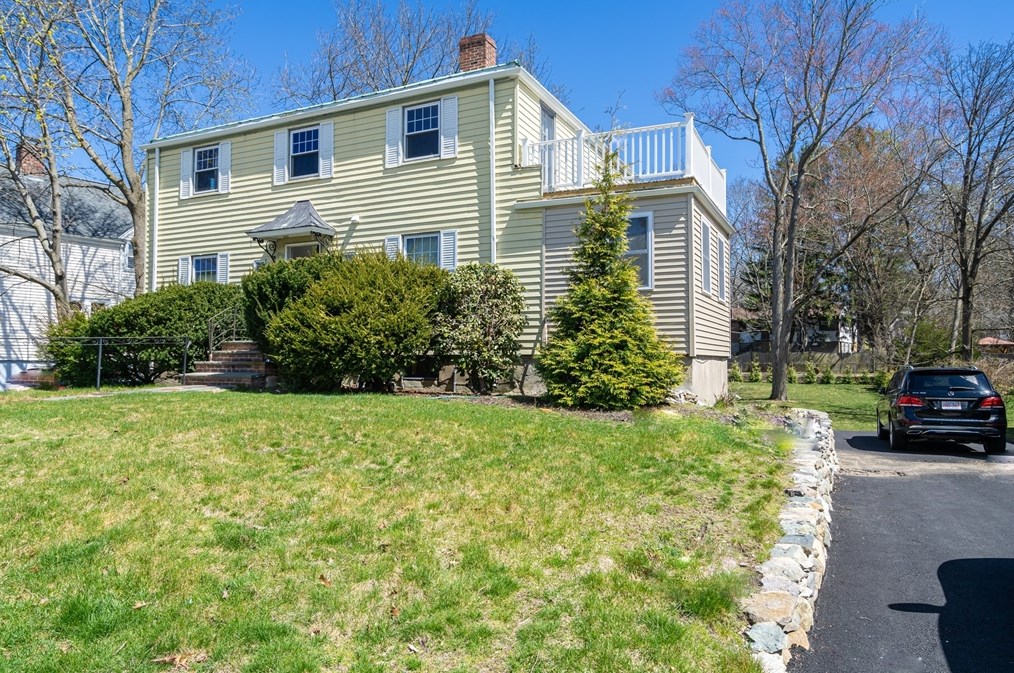 92 Upland Ave, Newton, MA 02461