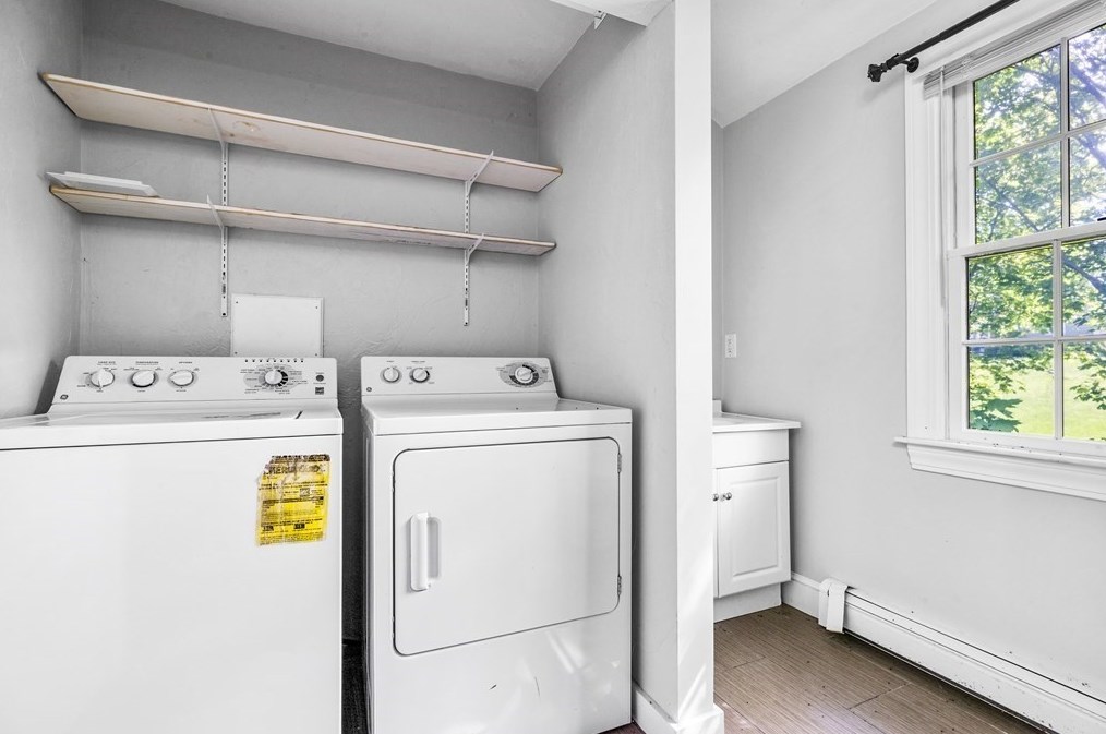 24 St, Hingham MA 02061-2610 exterior