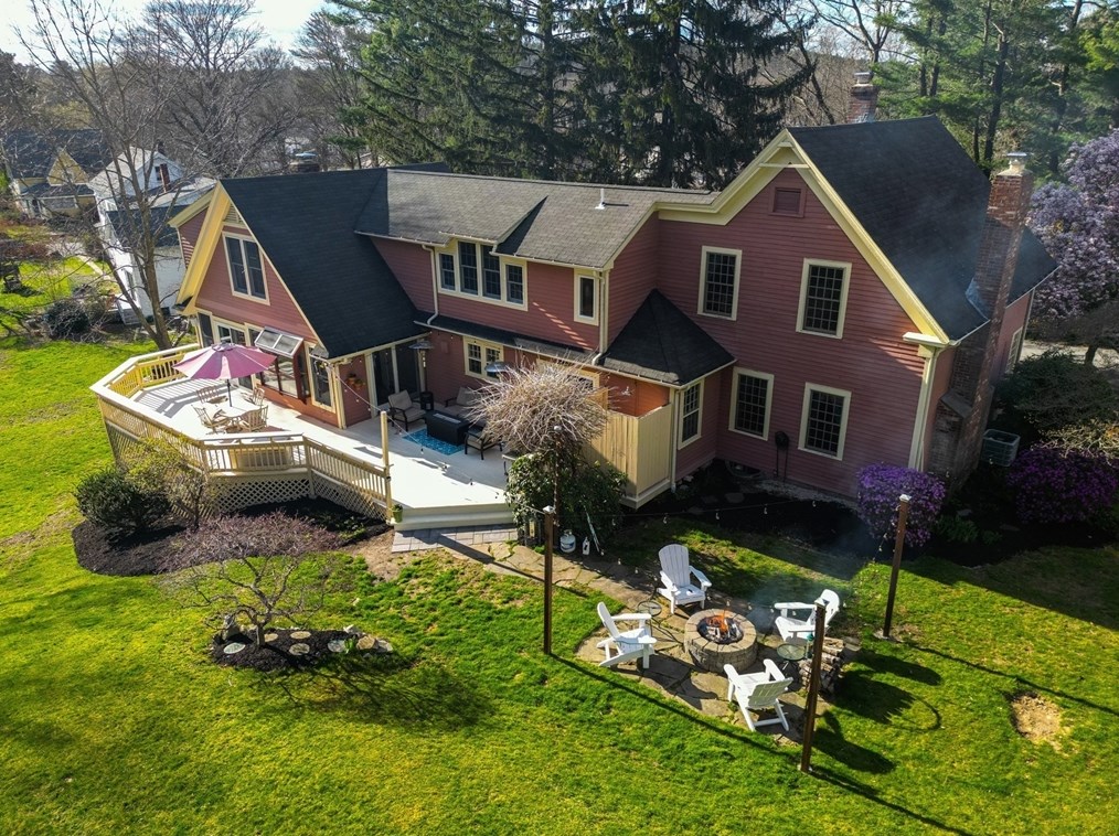 14 Vine St, Holliston, MA 01746