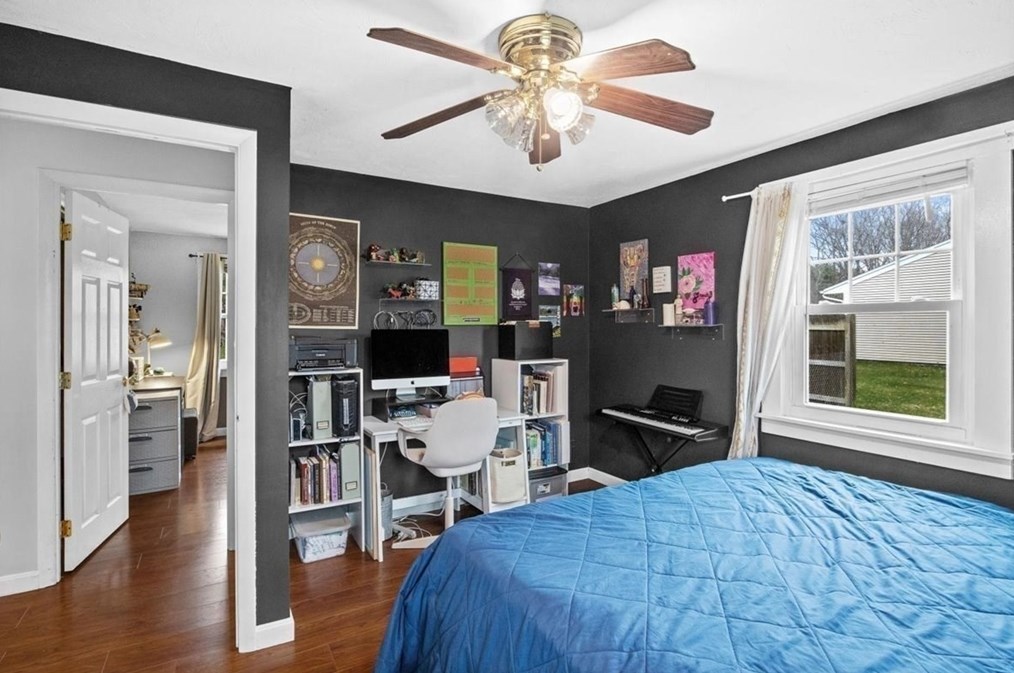 239 Powderhorn Dr, Taunton MA  02780-7256 exterior