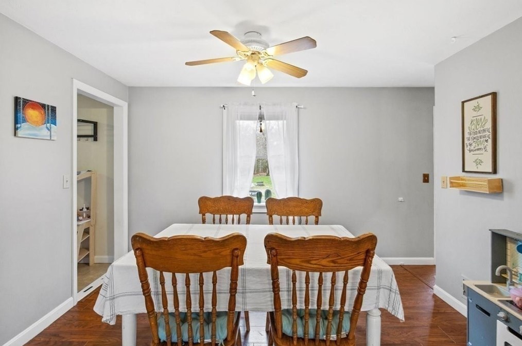 239 Powderhorn Dr, Taunton MA  02780-7256 exterior