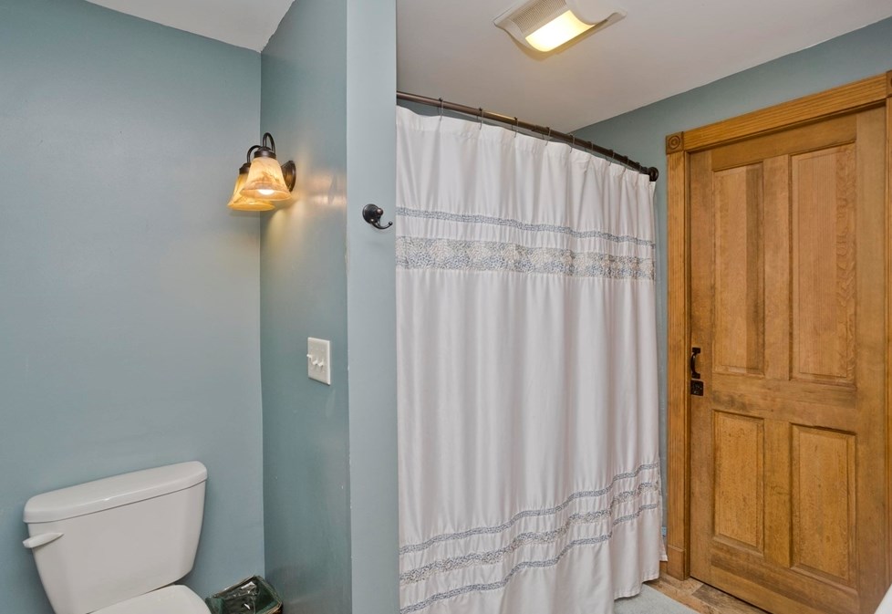 281 Langevin St, Chicopee MA 01020-4031 exterior