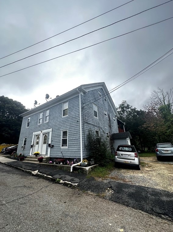 61 Estabrook St, Royalston MA 01331-3516 exterior