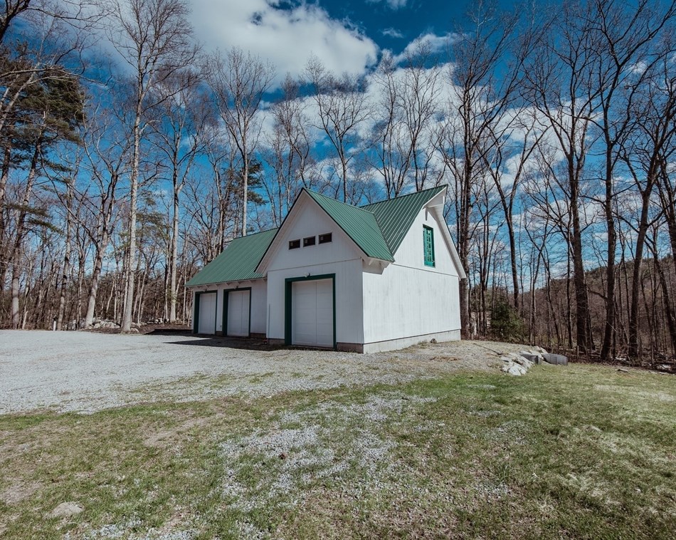 46 Dow St, East Pepperell, MA 01463