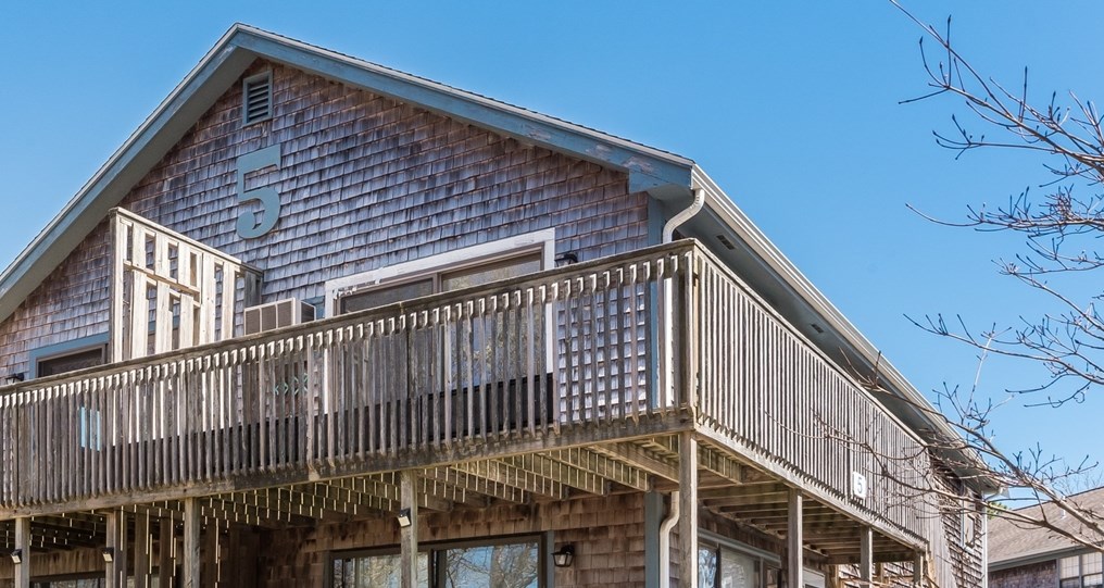 844 Route 28, Yarmouth MA  02664-5260 exterior