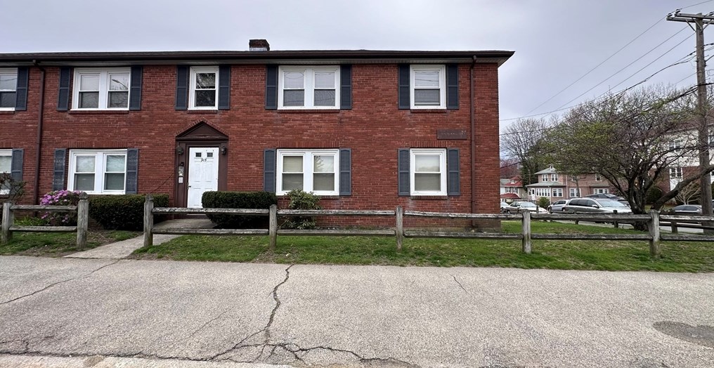 915 Hancock St #3, Quincy, MA 02170