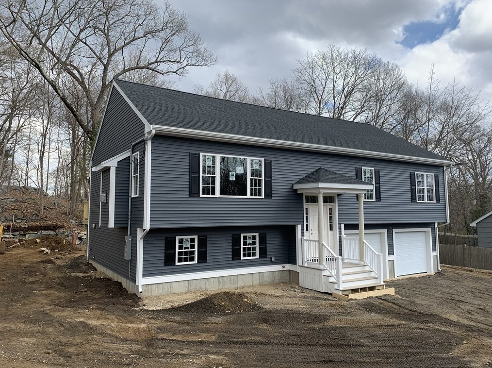 12 Lawson St, Randolph, MA 02368-2213