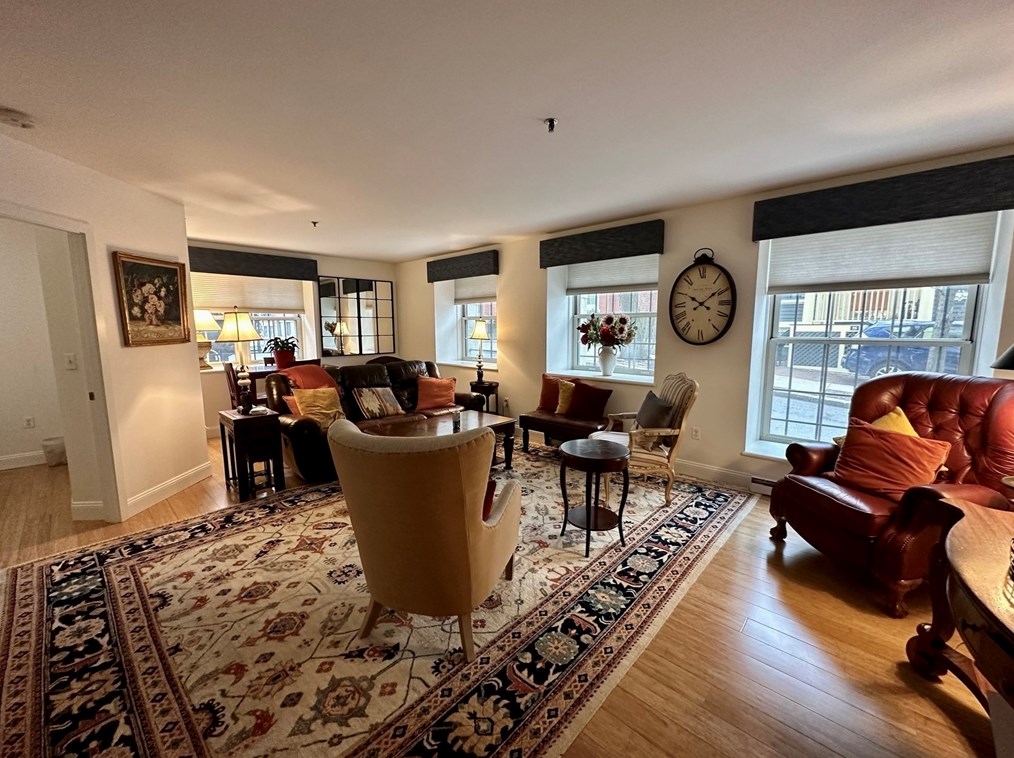 30 Monument #109, Boston, MA 02129