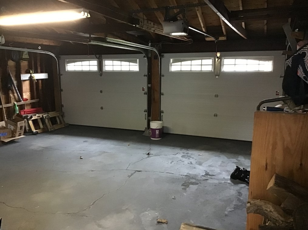 390 High St, Whitman MA 02382-1136 exterior