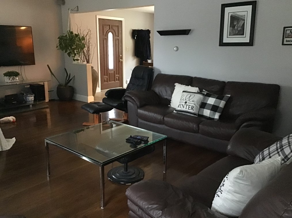 390 High St, Whitman MA 02382-1136 exterior