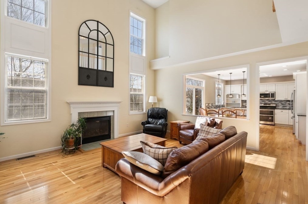 3 Rainbow Dr, Worcester MA 01605-1095 exterior