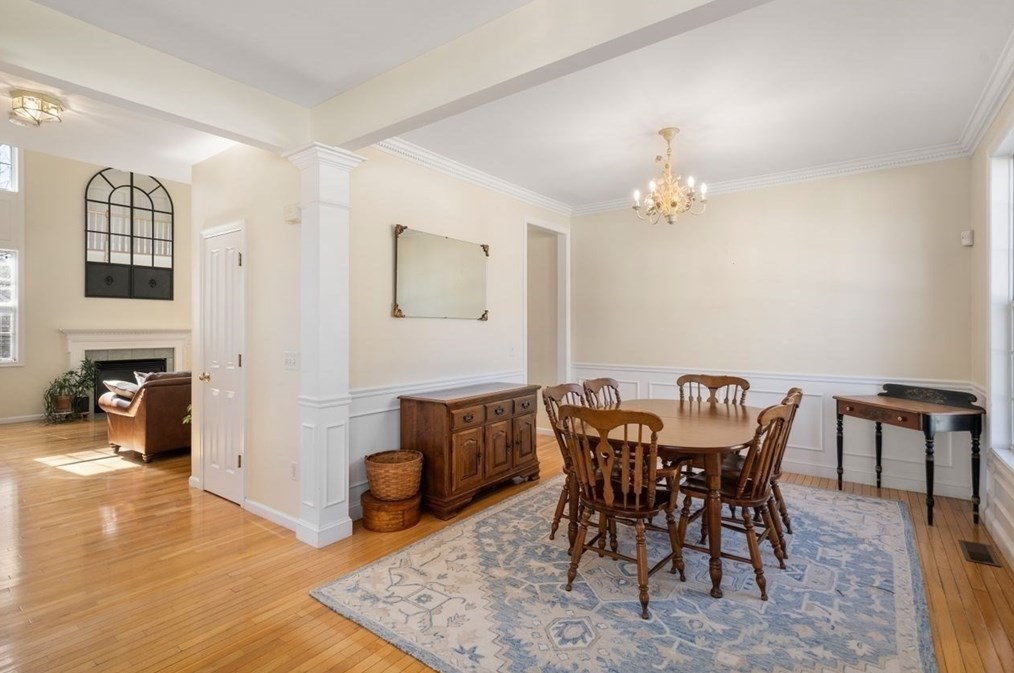 3 Rainbow Dr, Worcester MA 01605-1095 exterior