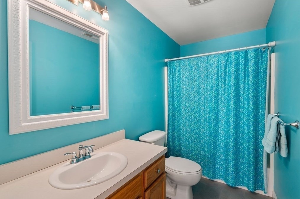 3 Rainbow Dr, Worcester MA 01605-1095 exterior