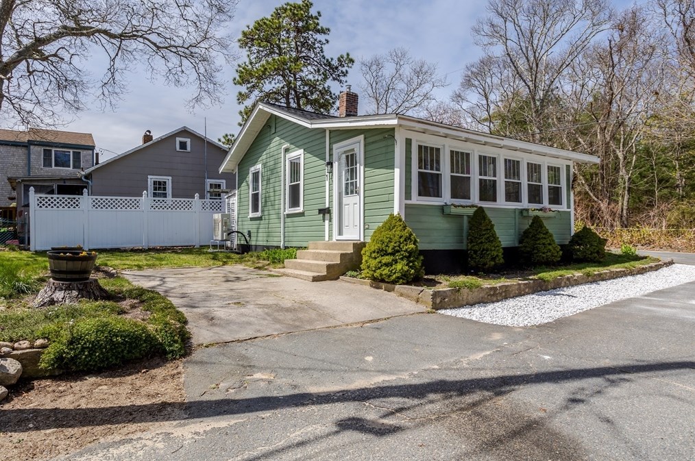 1 Nimrod Way, Wareham, MA 02571 exterior