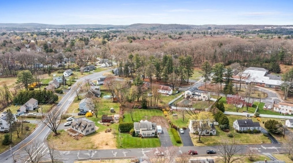 7 Washington Rd, Northborough MA 01532-2252 exterior