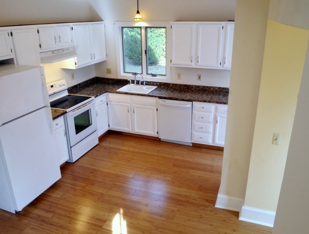 33-35 Knox St #1, Palmer, MA 01069