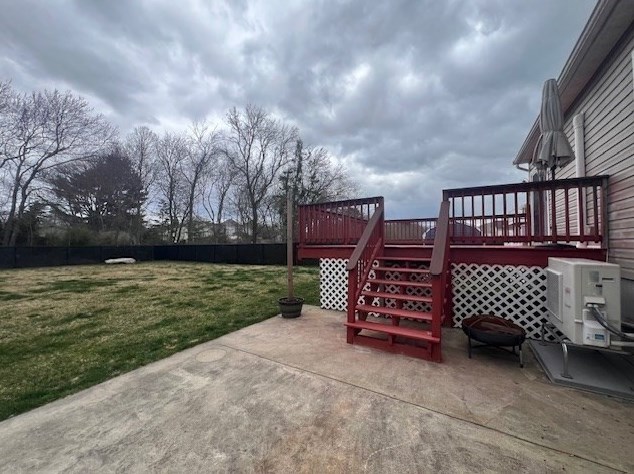 87 Mccabe St, Dartmouth MA  02748-1615 exterior