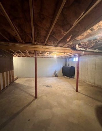 87 Mccabe St, Dartmouth MA  02748-1615 exterior