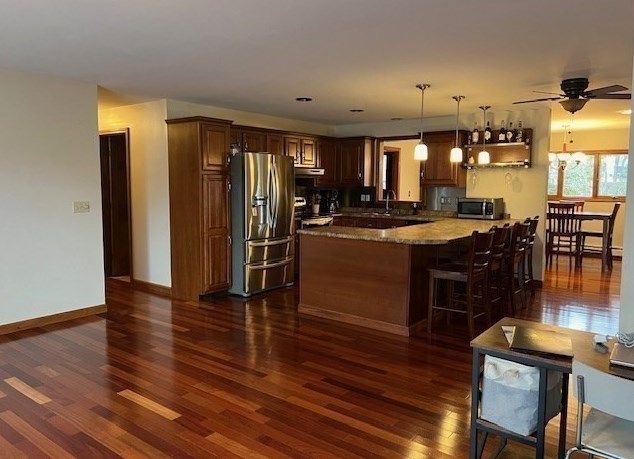 87 Mccabe St, Dartmouth MA  02748-1615 exterior