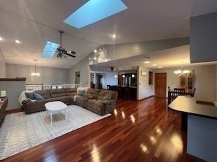 87 Mccabe St, Dartmouth MA  02748-1615 exterior