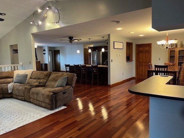 87 Mccabe St, Dartmouth MA  02748-1615 exterior