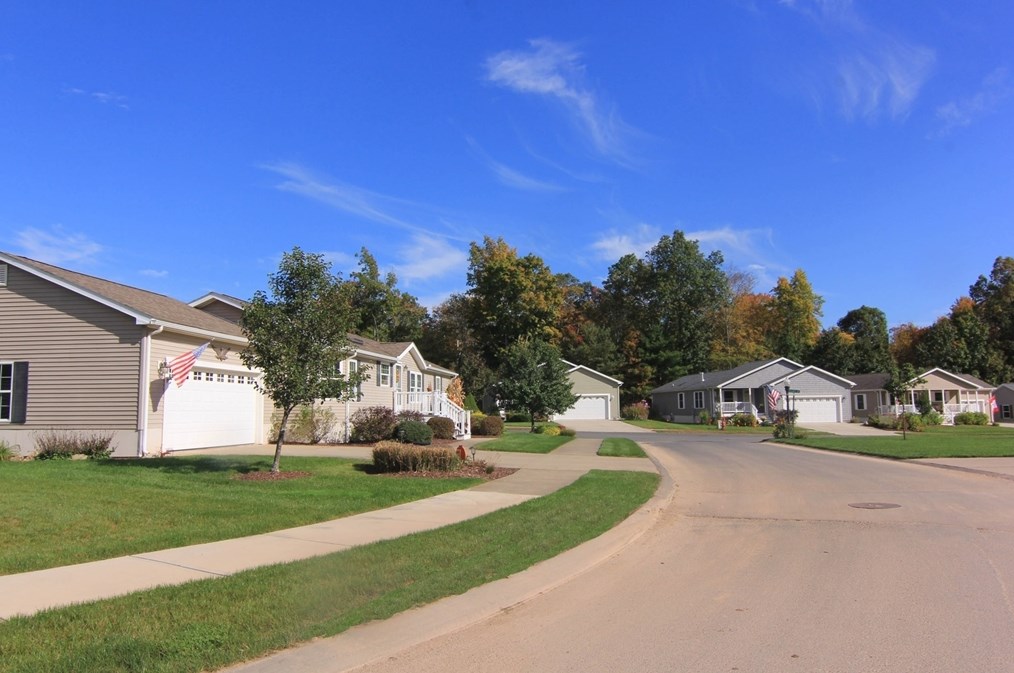 167 Liberty Ln, Montgomery MA 01085-9755 exterior