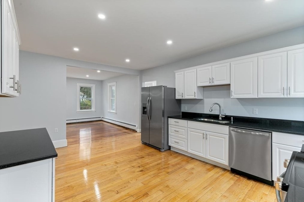 168 Cross St, Methuen MA  01844-1612 exterior