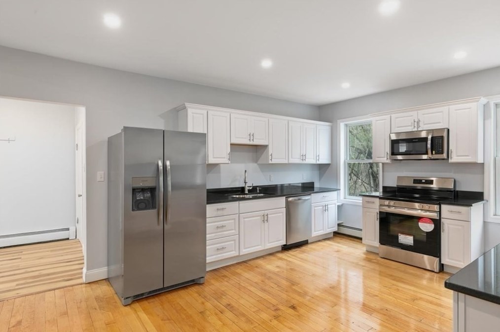 168 Cross St, Methuen MA  01844-1612 exterior