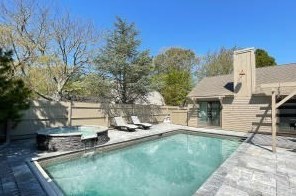 6 Mashie Cir, Mashpee, MA 02649 exterior