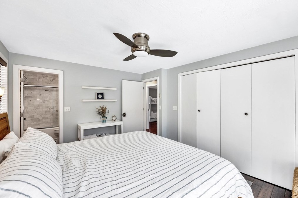 6 Mashie Cir, Mashpee MA exterior