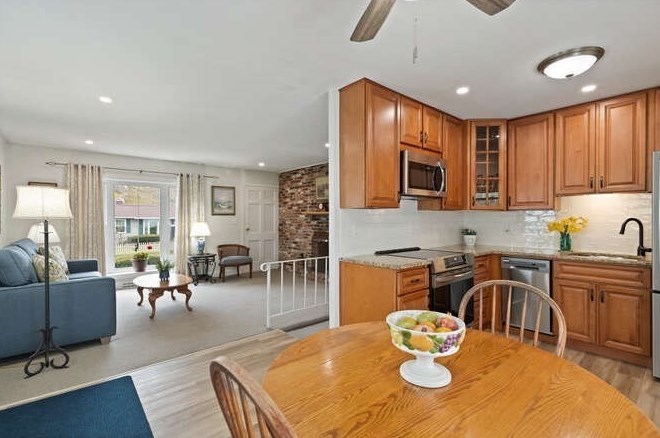 6 Ronna Rd, Gloucester MA exterior