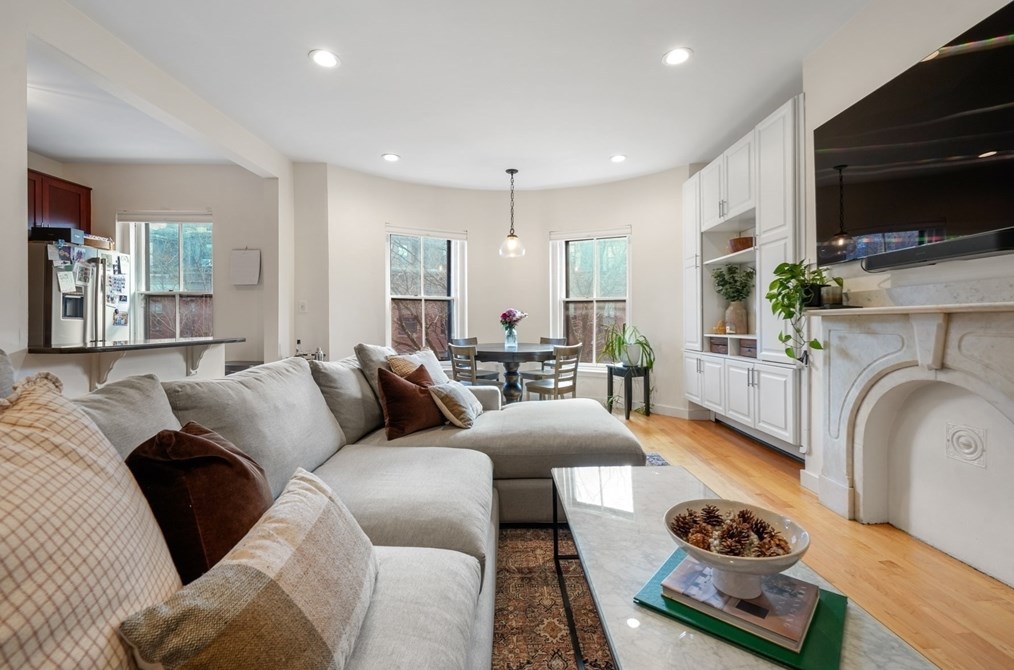 37 Upton #4, Boston, MA 02118