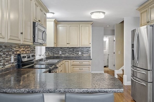 45 5 Ave, Haverhill MA 01830-3959 exterior