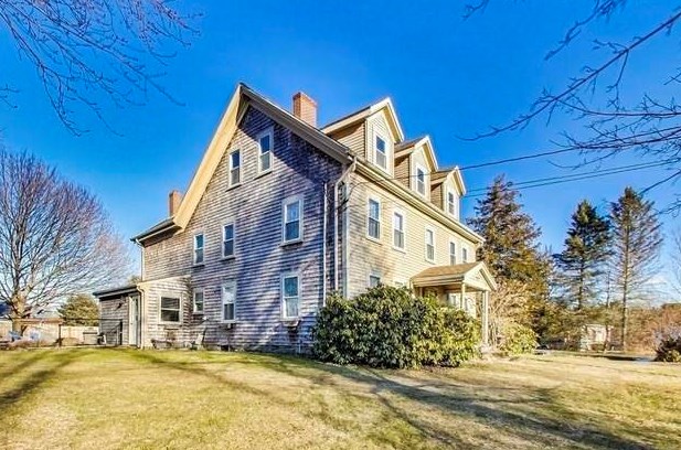 210 South St, West Bridgewater MA  02379-1727 exterior